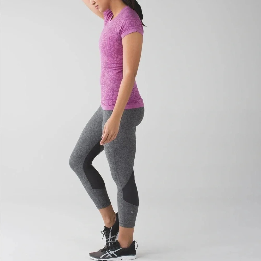 Lululemon Swiftly Tech Short Sleeve Crew Size 6 - Picture 5 of 11
